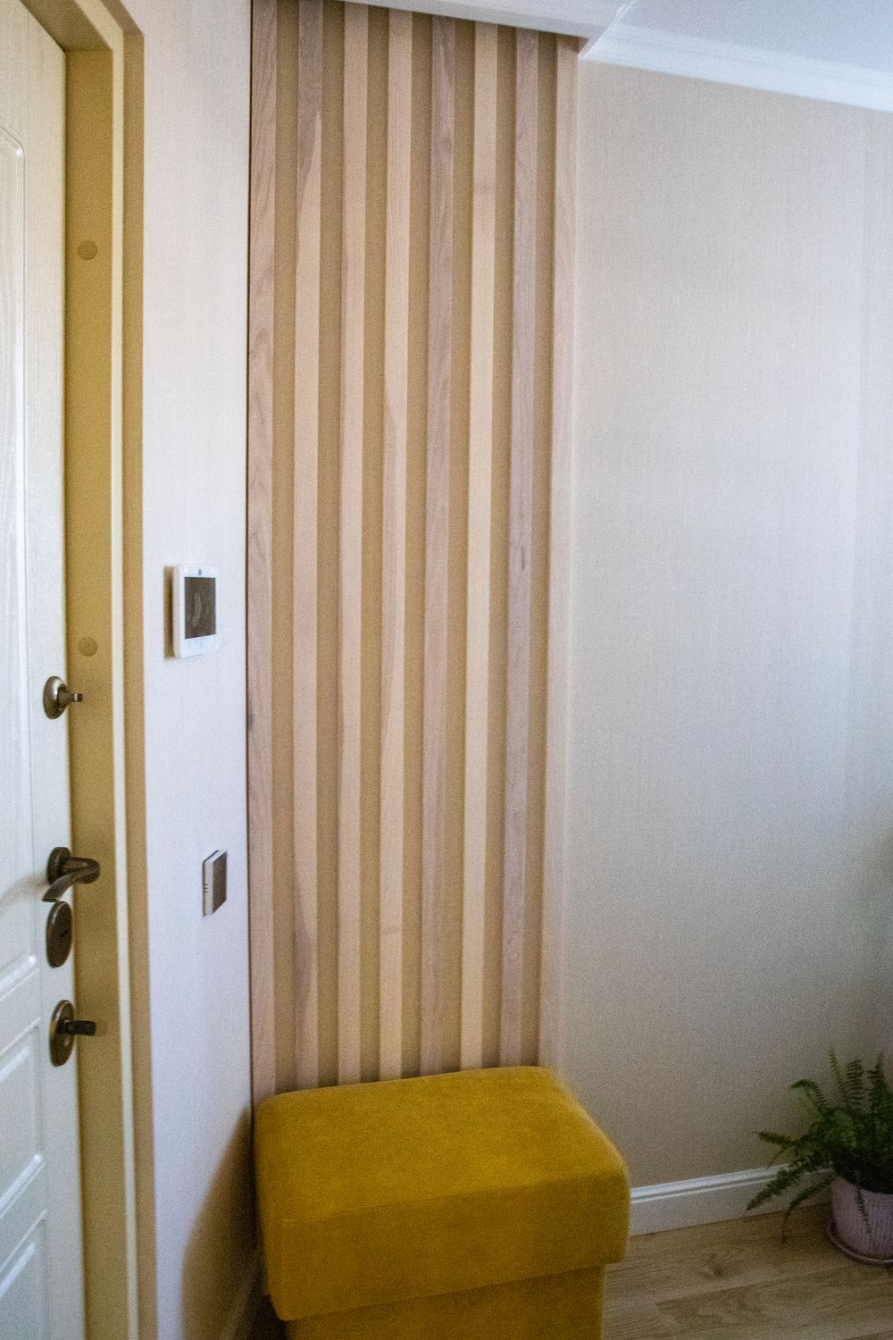 рейки в коридоре фото